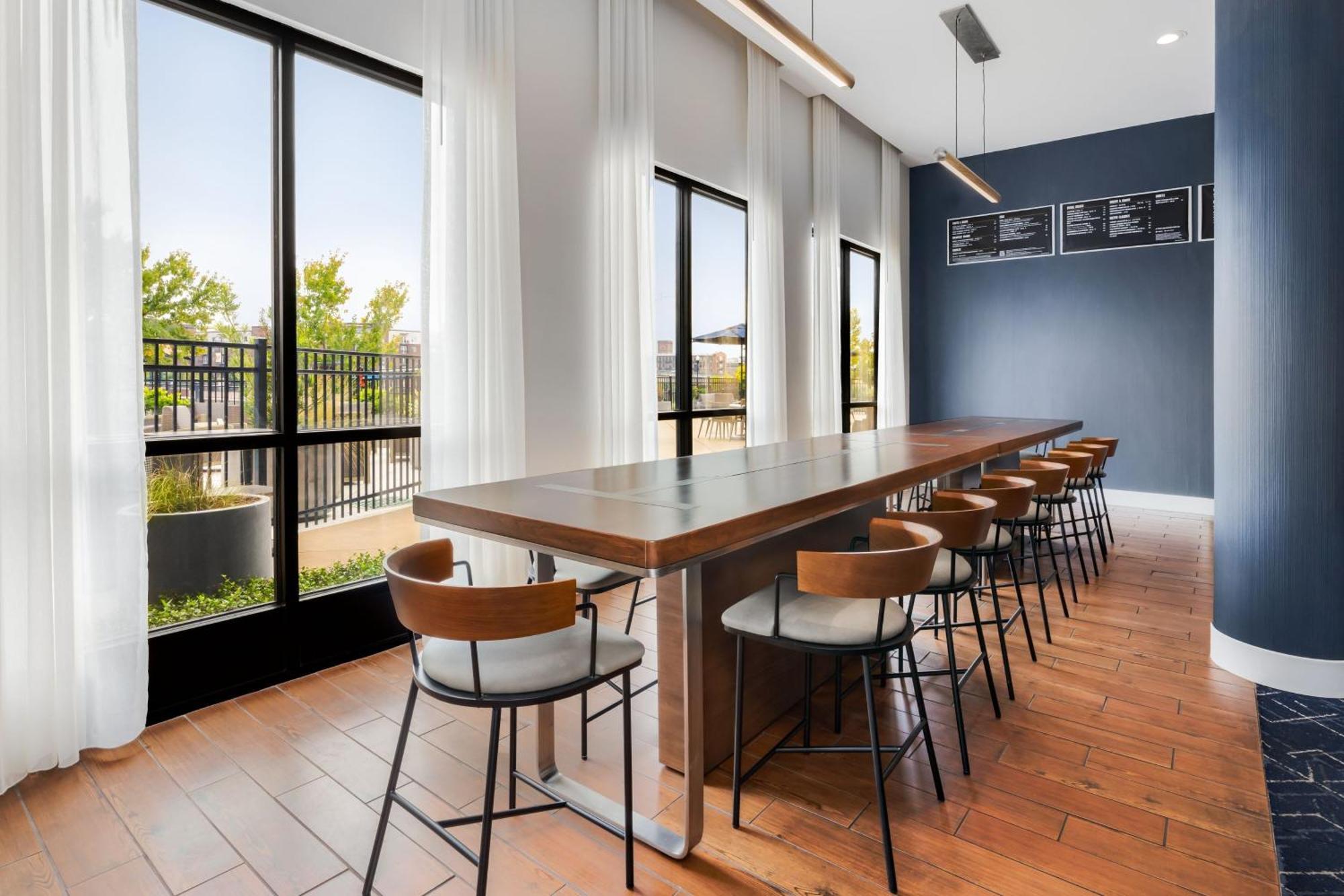 Courtyard By Marriott Columbus Феникс Сити Екстериор снимка