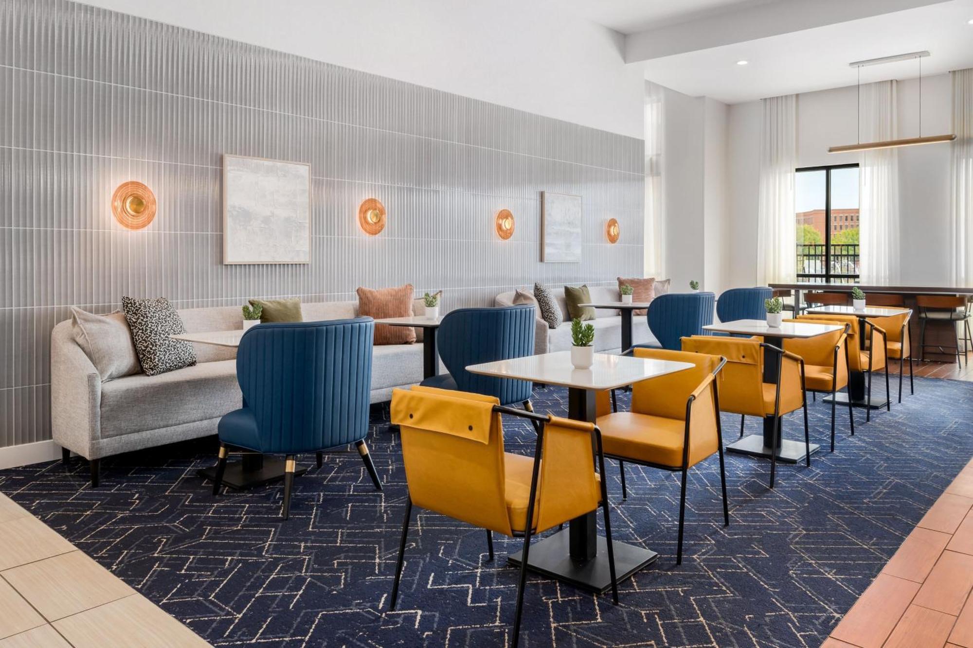 Courtyard By Marriott Columbus Феникс Сити Екстериор снимка