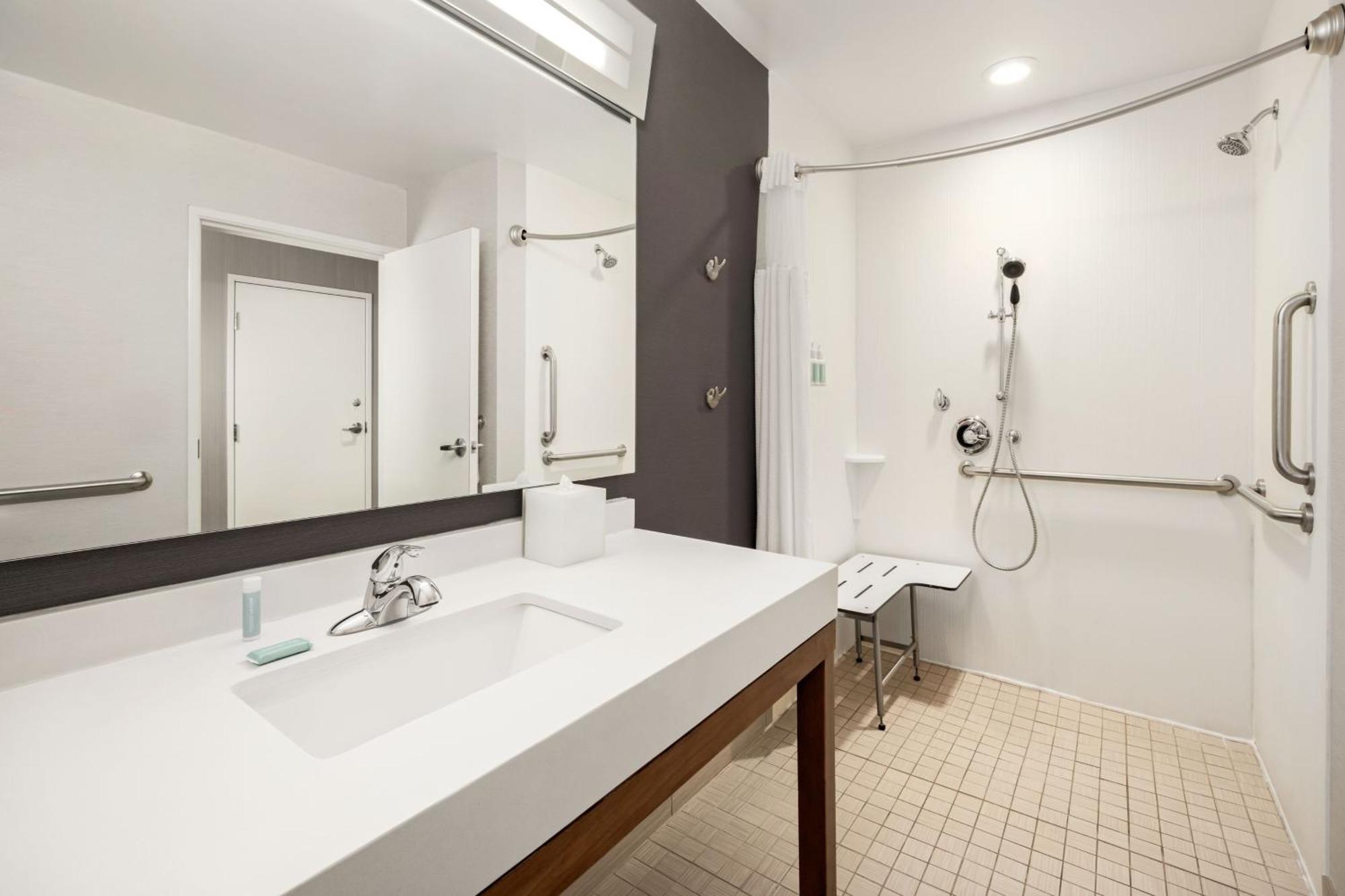 Courtyard By Marriott Columbus Феникс Сити Екстериор снимка