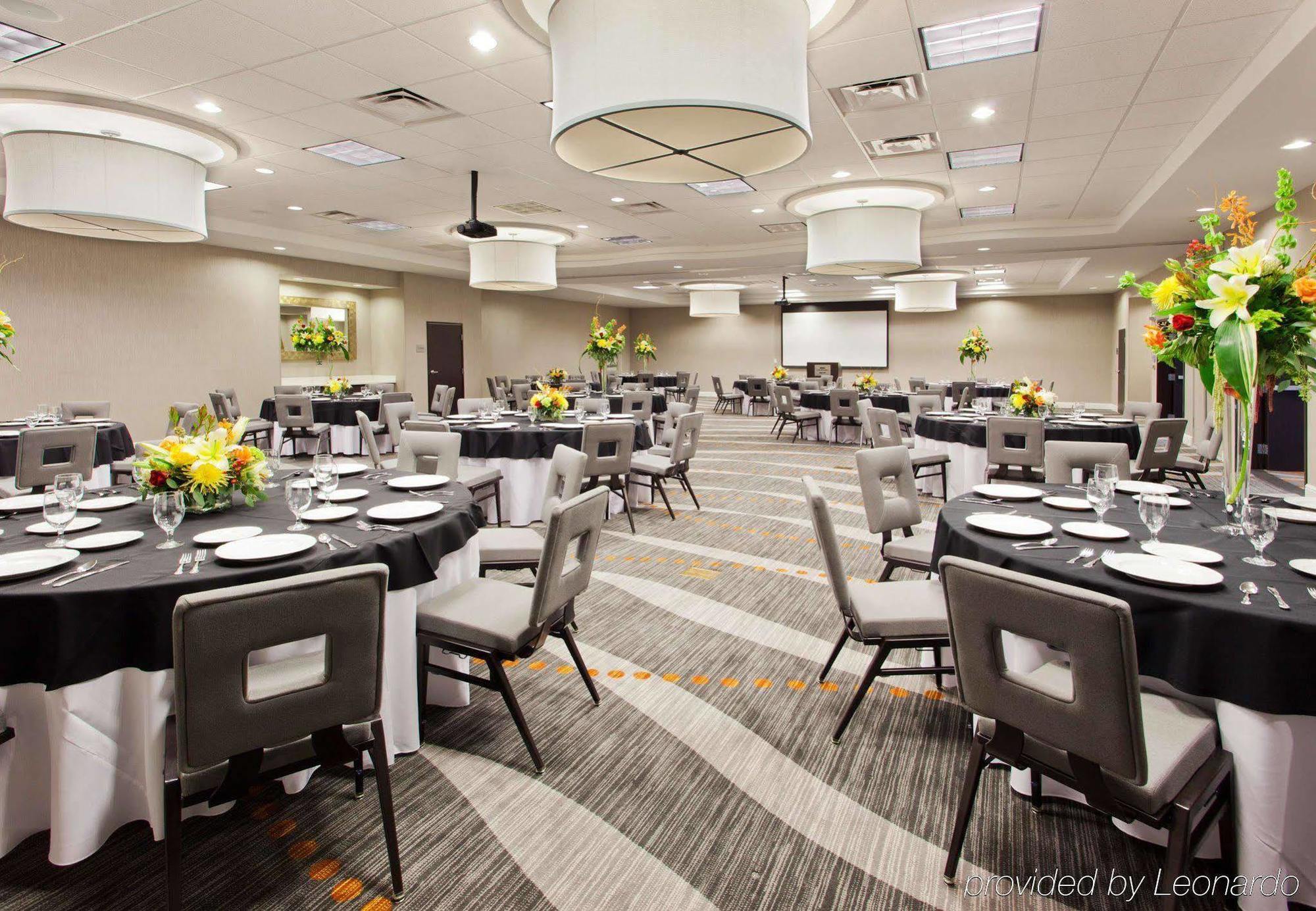 Courtyard By Marriott Columbus Феникс Сити Екстериор снимка