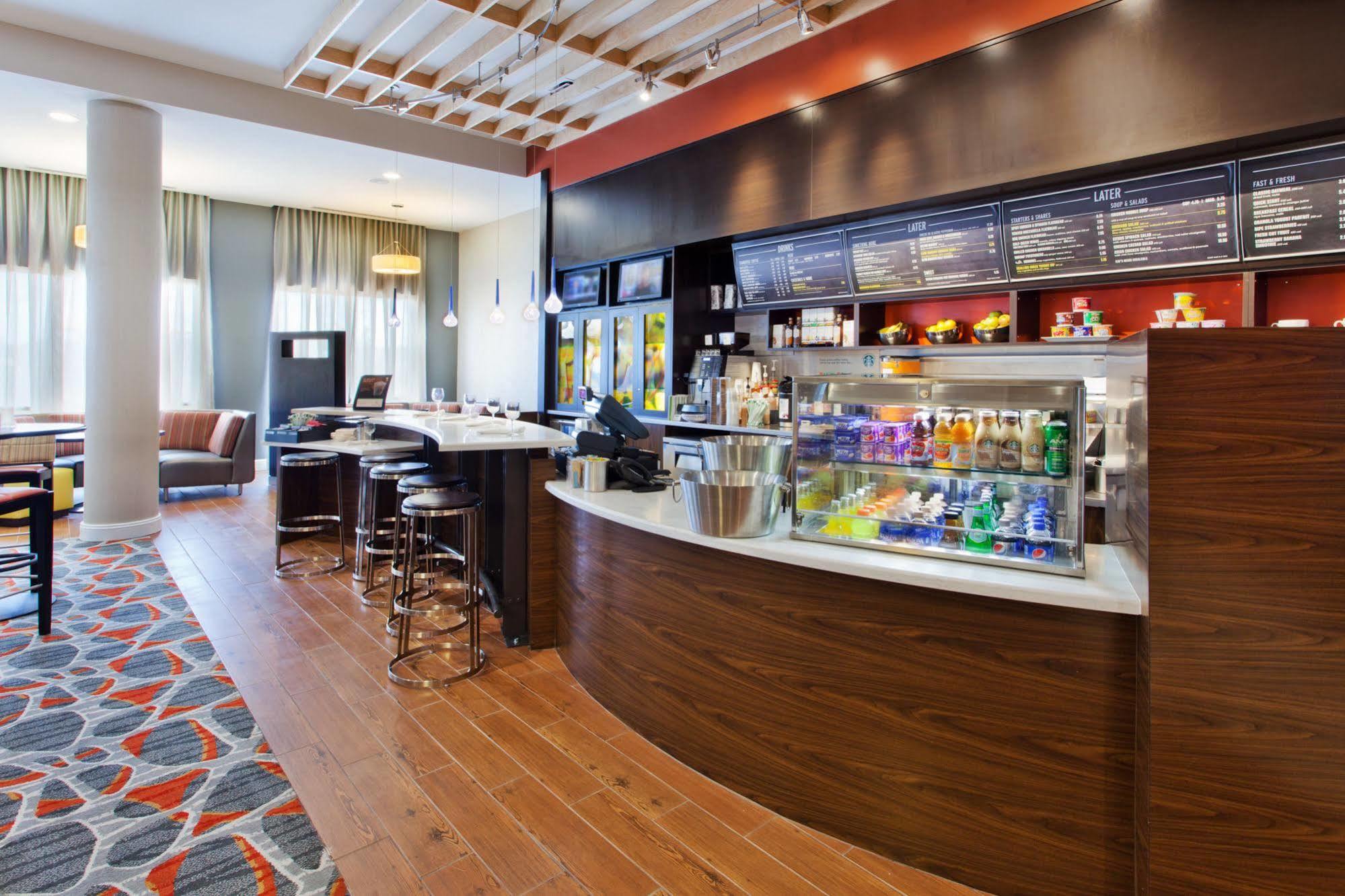 Courtyard By Marriott Columbus Феникс Сити Екстериор снимка